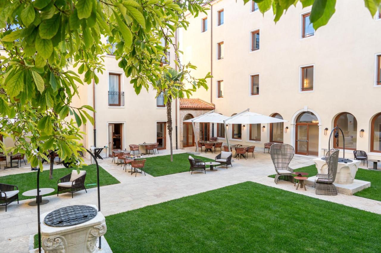 Ca'di Dio-Small Luxury Hotel Venezia Esterno foto The hotel's garden