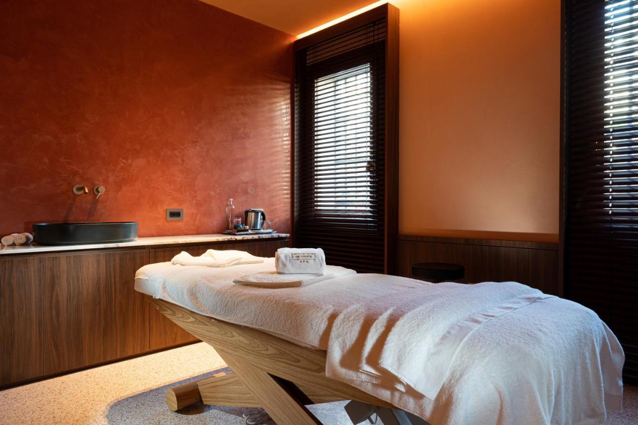 Ca'di Dio-Small Luxury Hotel Venezia Esterno foto A massage bed