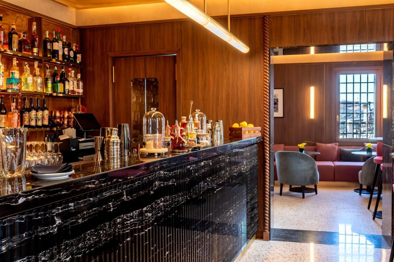 Ca'di Dio-Small Luxury Hotel Venezia Esterno foto The Bar at The Ivy Temple Row