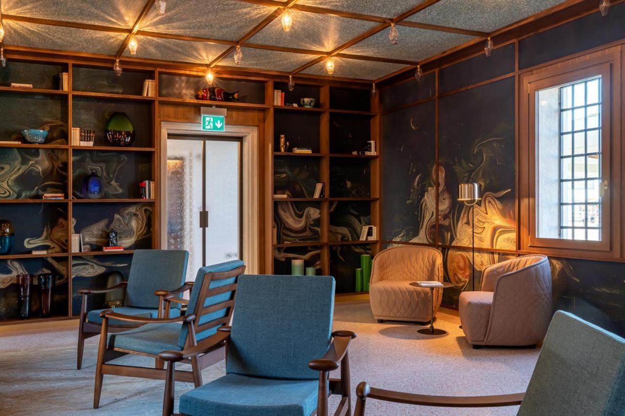 Ca'di Dio-Small Luxury Hotel Venezia Esterno foto The library